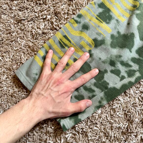 Guns N' Roses Sweatpants Green Tie Dye Spell Out Cropped Pants Women’s Size S - Picture 2 of 6